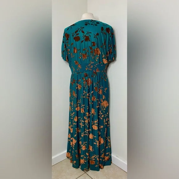 Baltic Born Leslie Velvet Maxi Dress Bronze + Jade Size 2XL - Picture 2 of 4